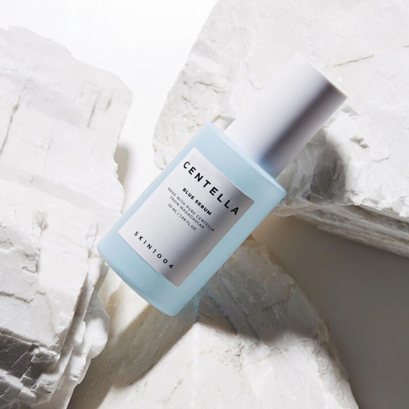 Centella asiatica Hyaluronic acid Essence Water moisturizes, improves skin condition and tighens the skin 30ml